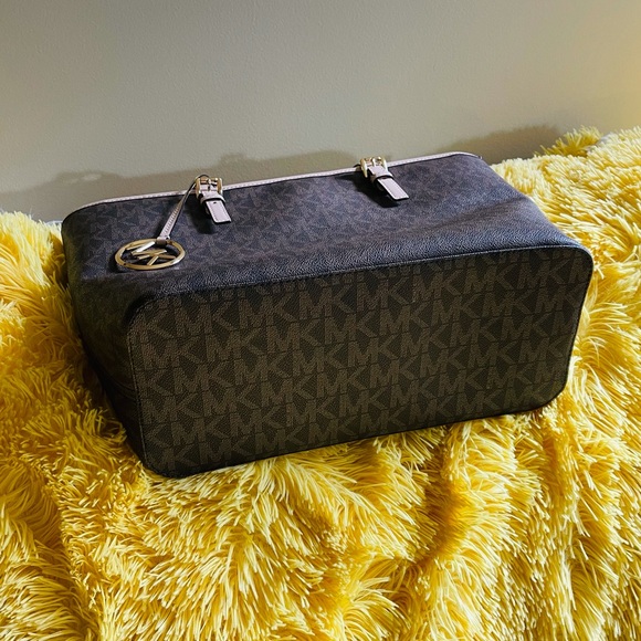 Michael Kors jet set travel brown tote bag - Picture 9 of 12